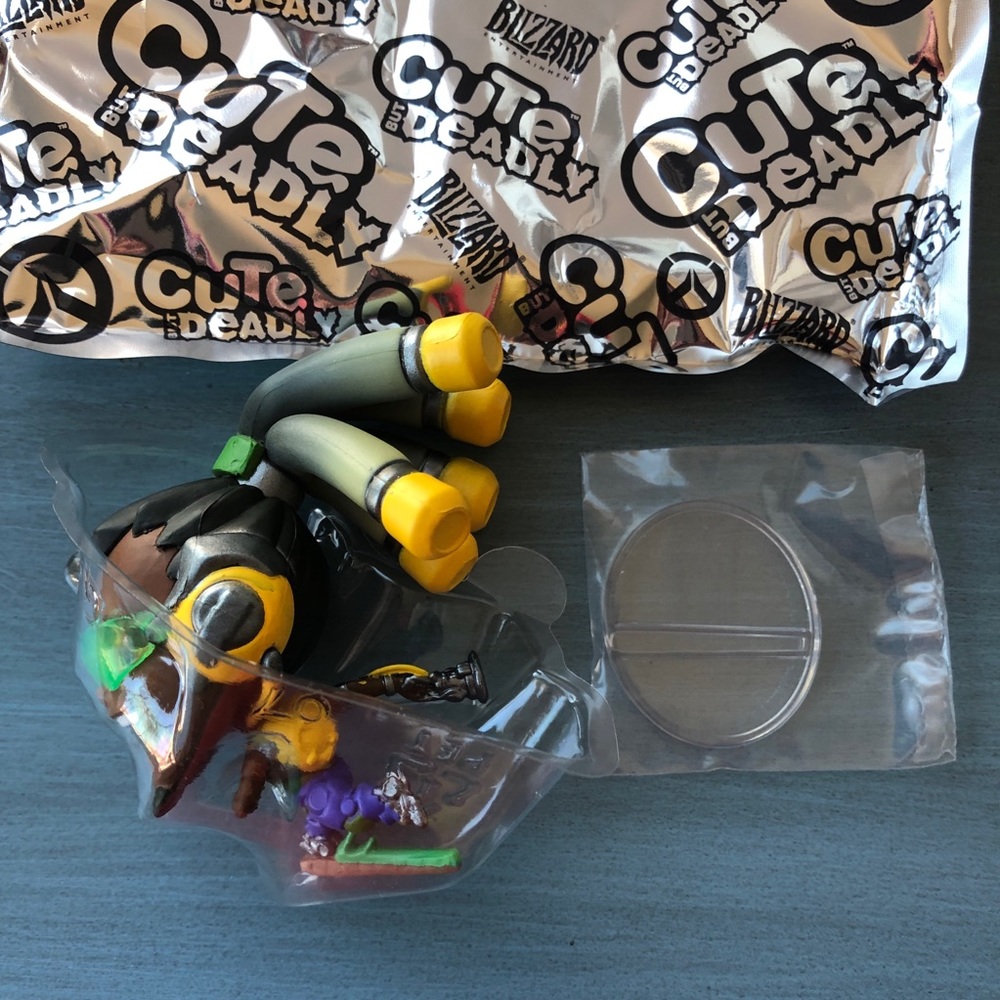 Overwatch Lucio Cute But Deadly Vinyl Figure